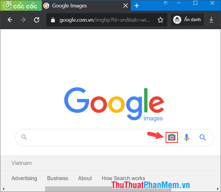 Nhấp vào biểu tượng Máy ảnh trong hộp tìm kiếm ảnh của Google