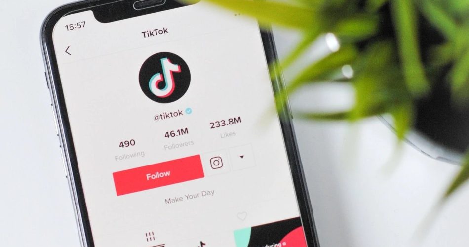 bao nhiêu follow thì được kiếm tiền trên tiktok